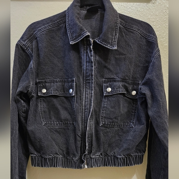 BDG Charcoal Jean Jacket - Picture 1 of 11